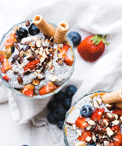 peanut butter chia breakfast parfait